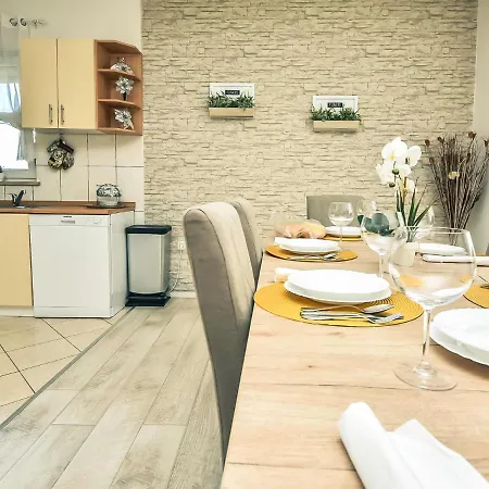 Tina & Tino By Interhome * Brisevo