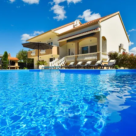 Tina & Tino By Interhome Holiday home Brisevo