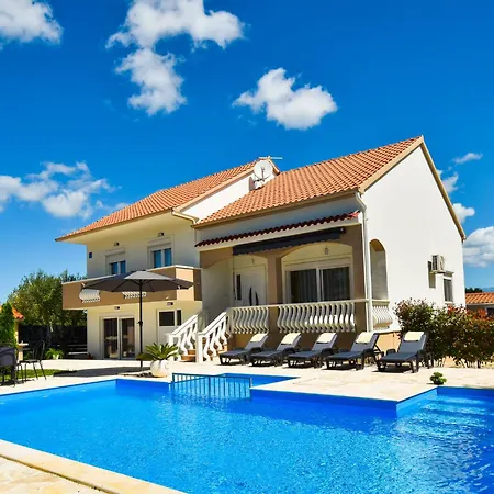 Holiday home Tina & Tino By Interhome *