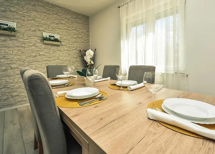 בית נופש Tina & Tino By Interhome