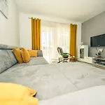 Tina & Tino By Interhome * Briševo