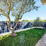 別荘 Tina & Tino By Interhome Briševo