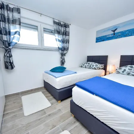 Tina & Tino By Interhome *