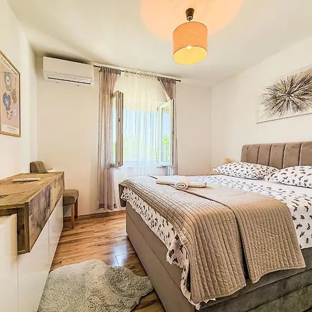 Tina & Tino By Interhome *