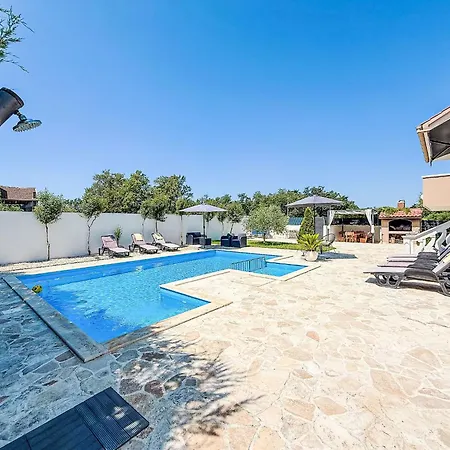 Tina & Tino By Interhome *