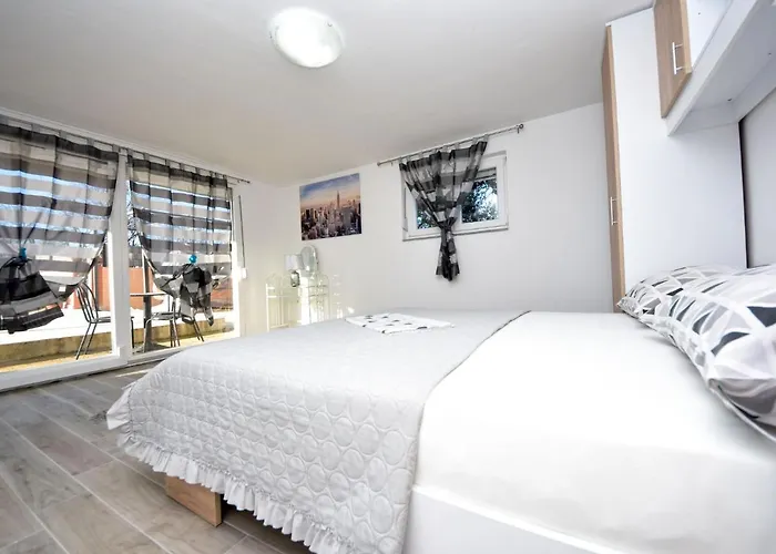 Ferienhaus Tina & Tino By Interhome Brisevo