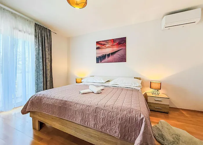 Tina & Tino By Interhome * Brisevo